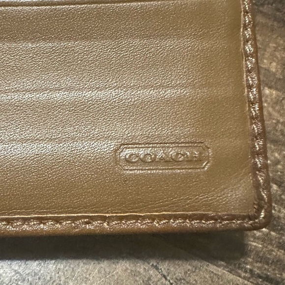 Coach Signature CC Canvas Tri-Fold Wallet - Picture 5 of 10